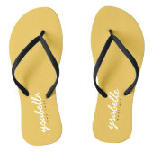 Trendy Chic Mustard Yellow Simple Bold Script Name Teenslippers (Voetbed)