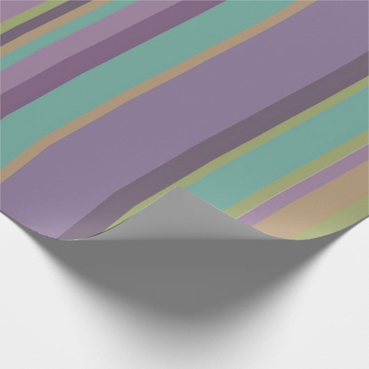 Trendy Colored Stripes Pattern Cadeaupapier (Hoek)