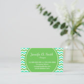 trendy, cool green en aqua blue chevron visitekaartje (Staand voorkant)
