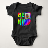 TRENDY CUSTOM BE VRIENDELIJK KLEURRIJKE REGENBOOG  ROMPER (Voorkant)