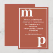Trendy Cute Monogram Terracotta Trouw Uitnodiging (Voorkant / Achterkant)