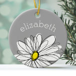 Trendy Daisy met grijs en geel Keramisch Ornament<br><div class="desc">Een zand en griezelig stuk van hipster. Je kunt een naam,  een monogram of een andere aangepaste tekst toevoegen. Als u de kunst rond moet bewegen,  klik op de aanpassingsknoop om veranderingen aan te brengen.</div>
