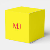 Trendy effen eenvoudig geel rood monogram initiale bedankdoosjes (Achterkant)
