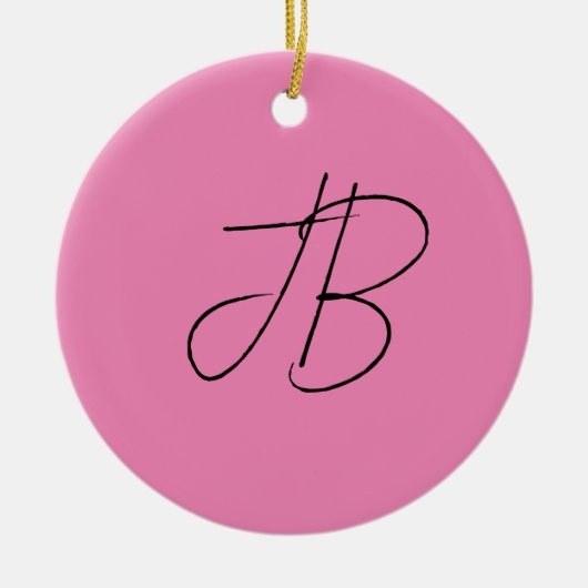 Trendy effen kalligrafie monogram initialen roze keramisch ornament (Voorkant)