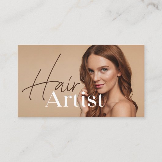 Trendy Elegant Biege Haarstylist Fotoscript Visitekaartje (Voorkant)