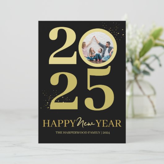Trendy Elegant Script Happy New Year One Foto Feestdagenkaart (Staand voorkant)