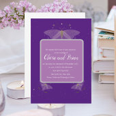 Trendy en mystieke paarse mot bruiloft uitnodiging
