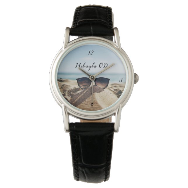 Trendy Eyeglassen op een Beach optische Horloge (Voorkant)