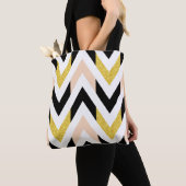 Trendy Faux Glitter Gold, Black, White Chevron Tote Bag (Dichtbij)