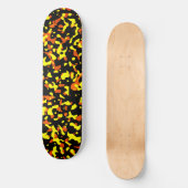 Trendy fel geel en Oranje camouflagepatroon Persoonlijk Skateboard (Voorkant)