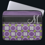 Trendy Floral Pattern - Orchid and Lime Green Laptop Sleeve<br><div class="desc">Voeg jouw naam of monogram toe aan deze funky illustratie met bloemen en grafische cirkels.</div>
