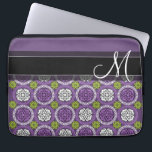 Trendy Floral Pattern - Orchid and Lime Green Laptop Sleeve<br><div class="desc">Voeg jouw naam of monogram toe aan deze funky illustratie met bloemen en grafische cirkels.</div>