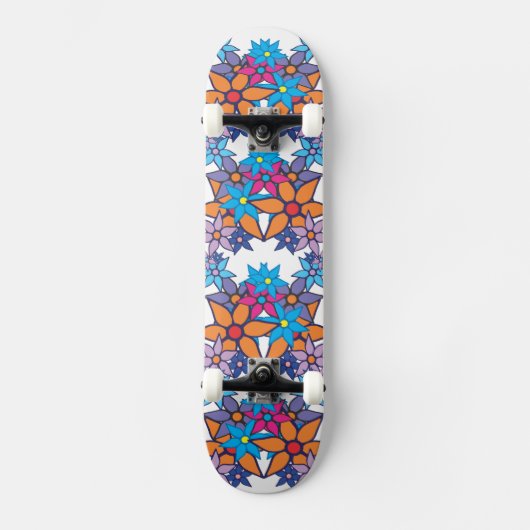 Trendy Floral Pattern Skateboard (Voorkant)