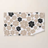 Trendy Flower Pattern in Taupe, Black en White Bad Handdoek (Handdoek)