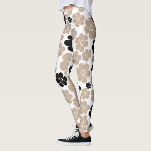 Trendy Flower Pattern in Taupe, Black en White Leggings (Links)