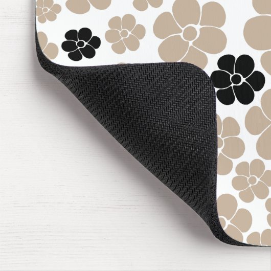 Trendy Flower Pattern in Taupe, Black en White Muismat (Hoek)