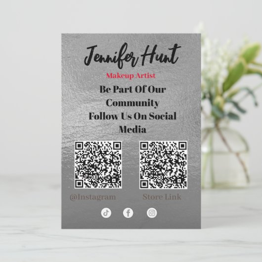 Trendy Flyers Social Media QR Code Uitnodiging (Staand voorkant)