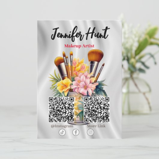 Trendy Flyers Social Media QR Code Uitnodiging (Staand voorkant)