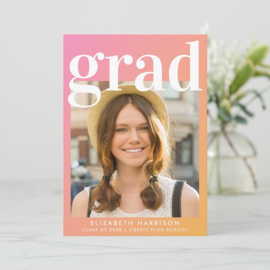 Trendy foto roze Sinaasappel Afstuderen Aankondiging (Staand voorkant)