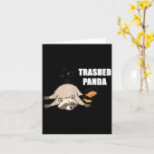 Trendy Funny Trashed Panda Drunk Raccoon Lovers Me Kaart (Gele Bloem)