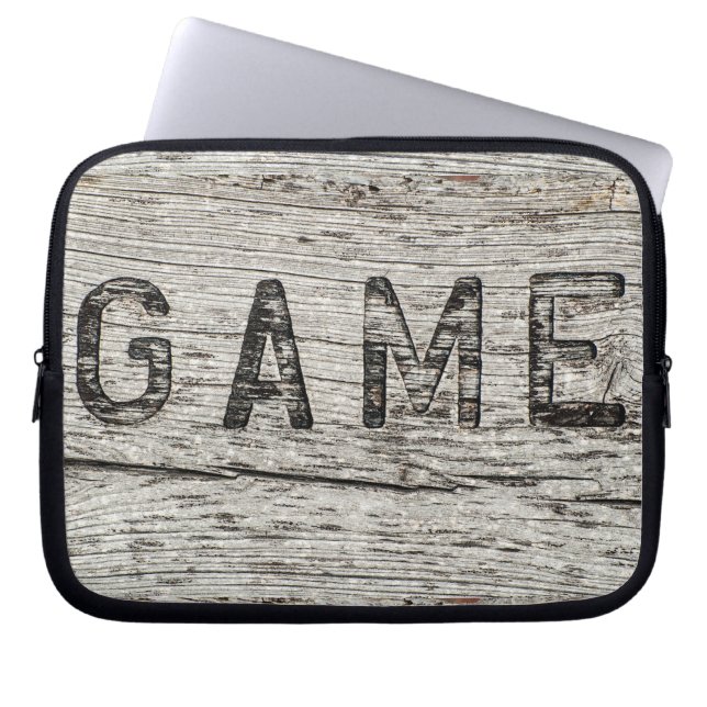 Trendy GAME Engraved Rustic Wood Laptop Sleeve (Voorkant)