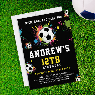 Trendy geel kleurrijke Voetbal Kind Party Kaart