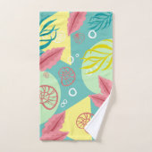 Trendy Geo Nautical Seashells Seaweed | Monogram Bad Handdoek (Handdoek)