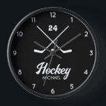 Trendy gepersonaliseerde Hockey Speler Naam Nummer<br><div class="desc">Trendy Personalized Hockey Player Name Number Clock</div>