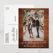 Trendy Getting Married Rustiek Wood Save the Date Briefkaart (Voorkant / Achterkant)