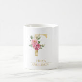 Trendy gouden Waterverf bloemletter F | Monogram Koffiemok (Center)