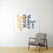 Trendy, grappig, stadsontwerp Save Water Drink Bee Wandkleed (In Situ (horizontaal))