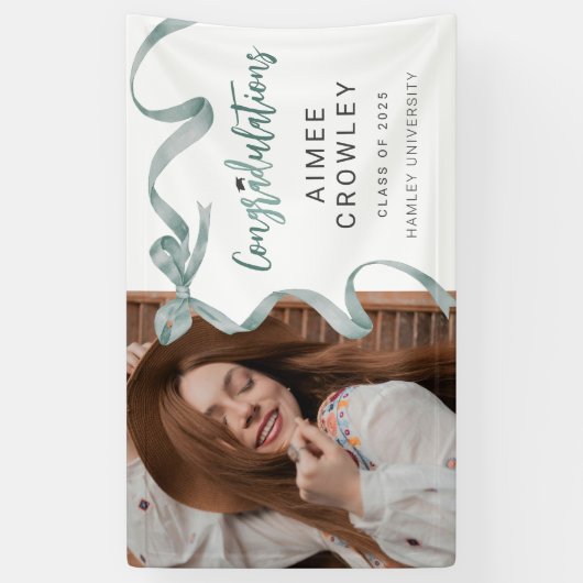 Trendy Green Bow Foto Afstuderen Spandoek (Verticaal)