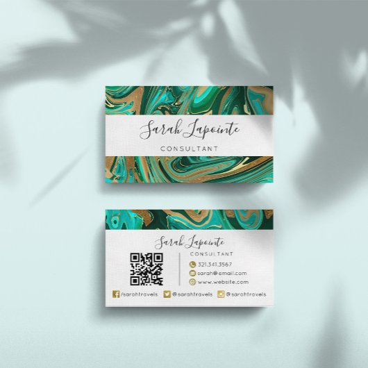 Trendy Green & Gold Liquid Marble QR code Visitekaartje
