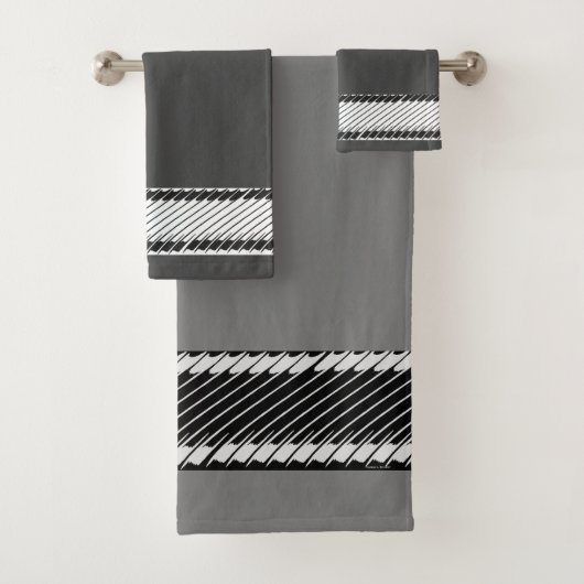 Trendy Grey Z Bad Handdoek (Insitu)