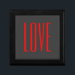 Trendy Grijze Achtergrond Rood Liefde Bruiloft Cadeaudoosje<br><div class="desc">U kunt de doopvonten en de kleuren gemakkelijk veranderen. U kunt uw logo en achtergrondafbeelding ook toevoegen zoals u wilt.</div>
