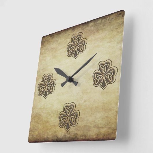 Trendy grundge Irish boetshamrock Vierkante Klok (Hoek)