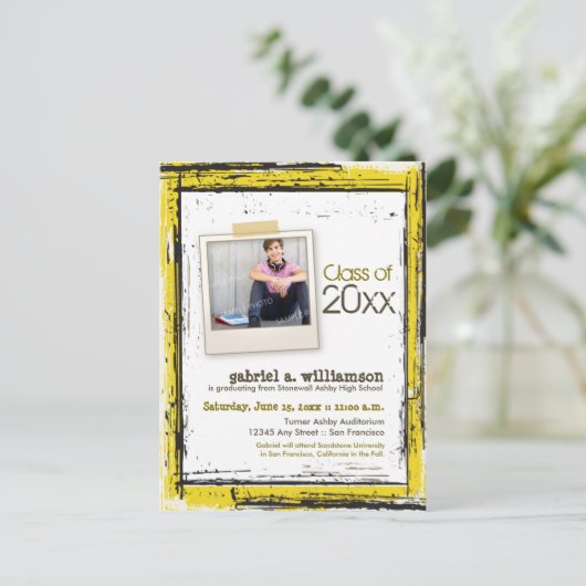 Trendy Grunge Afstuderen Aankondiging (geel) (Staand voorkant)