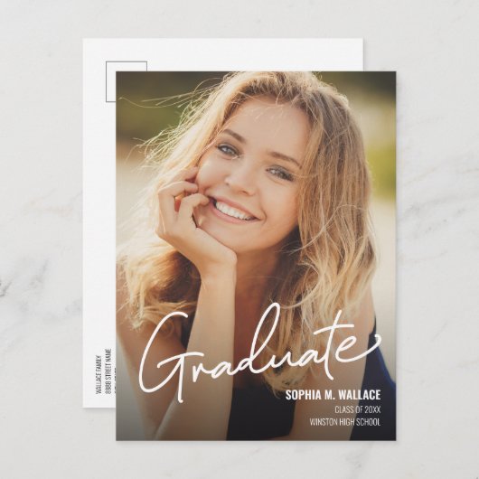 Trendy handlettering script Afstuderen Foto Aankondigingskaart (Voorkant / Achterkant)