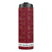 Trendy kerstbomen in groen op rood met Quote Thermosbeker (Voorkant)