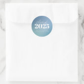 Trendy klasse van 2024 Blue Gradient Afstuderen Ronde Sticker (Tas)