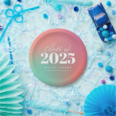 Trendy Klasse van 2024 Roze Gradient Afstuderen Papieren Bordje (Feest)