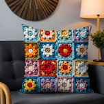 Trendy Knit Granny Square Kleurrijk Bloemenpatroon Kussen<br><div class="desc">Trendy Knit Granny Square Kleurrijke Bloemenpatroon Sierkussennen Kussens heeft een trendy kleurrijke 3D bloemige granny vierkant gebreid patroon. Perfect voor home decor en kantoor decor en als een geschenk voor familie en vrienden. Creëer door Evco Studio www.zazzle.com/store/evcostudio</div>