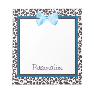 Trendy Leopard Print en Blue Ribbon met naam Notitieblok