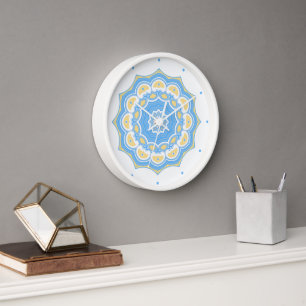 Trendy lichtblauw en geel abstract mandala