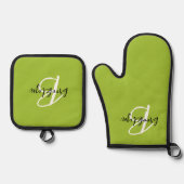 Trendy limoengroen zwart wit script monogram ovenwant & pannenlap set (Voorkant)
