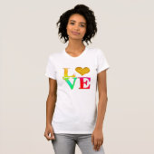 Trendy Love Shirt, Rainbow Heart T-shirt ontwerp (Voorkant volledig)