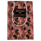 Trendy magenta leopard animal skin gift pack medium cadeauzakje (Voorkant)