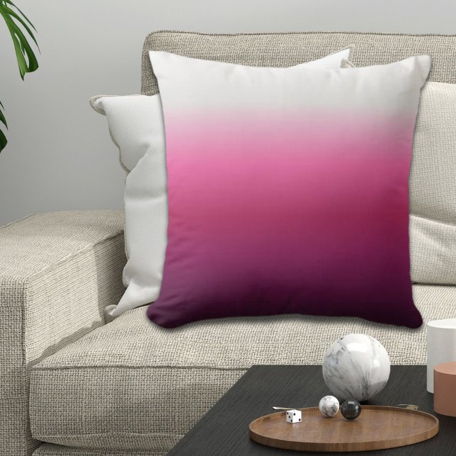 trendy magenta maroon marsala burgundy ombre kussen (trendy magenta maroon marsala burgundy ombre throw pillow)