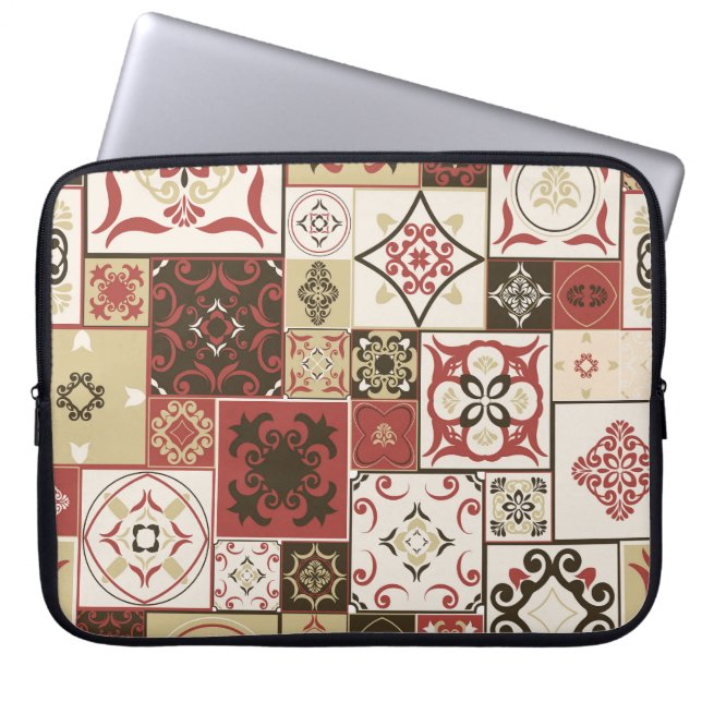 Trendy Marsala Marokkaanse Tegel Pattern Laptop Sleeve (Voorkant)