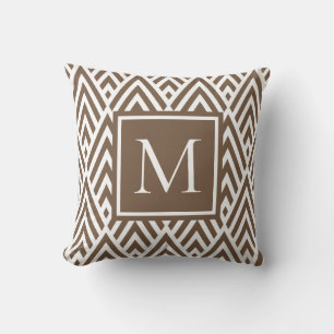 Trendy Medium Brown Monogram Arrow Diamond Pattern Kussen